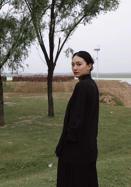杨烁剧照_凌云猜谜语