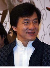 成龙剧照_凌云猜谜语