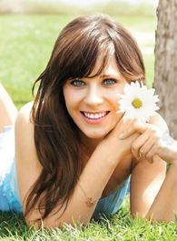 佐伊·丹斯切尔剧照_凌云猜谜语