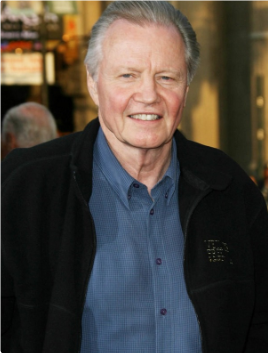 强·沃特剧照_凌云猜谜语