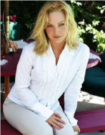 卡罗琳·劳伦斯剧照_凌云猜谜语