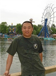 宋晓峰剧照_凌云猜谜语