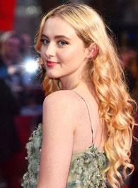 凯瑟琳·纽顿剧照_凌云猜谜语