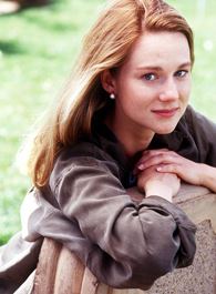 劳拉·琳妮剧照_凌云猜谜语