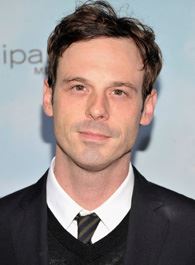 斯科特·麦克奈利剧照_凌云猜谜语