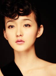 何泓姗剧照_凌云猜谜语