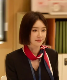 秦岚剧照_凌云猜谜语