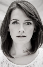 夏洛特·里奇剧照_凌云猜谜语