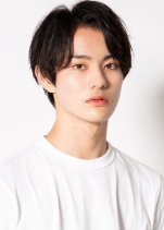 前田拳太郎剧照_凌云猜谜语