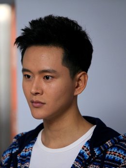 李呈（黄明饰演）_凌云猜谜语