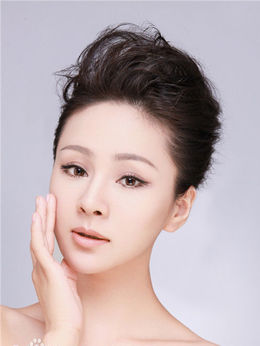 尔玛依娜剧照_凌云猜谜语