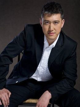 赵龙豪剧照_凌云猜谜语